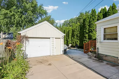 4773 N Diversey Blvd, Whitefish Bay, WI 53211 - Photo 6