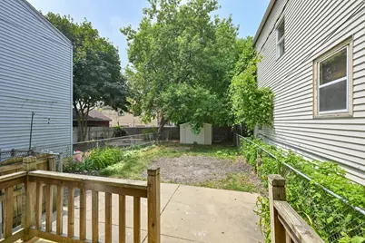 1711 N Astor St, Milwaukee, WI 53202 - Photo 24