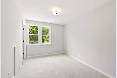 1711 N Astor St, Milwaukee, WI 53202 - Photo 22