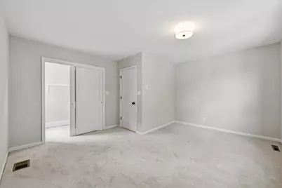 1711 N Astor St, Milwaukee, WI 53202 - Photo 20