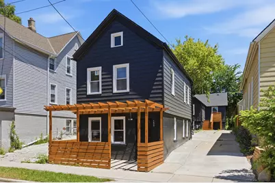 1850 N Warren Ave, Milwaukee, WI 53202 - Photo 1