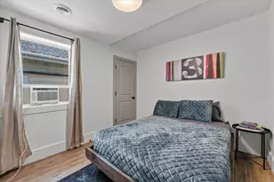 1850 N Warren Ave, Milwaukee, WI 53202 - Photo 10