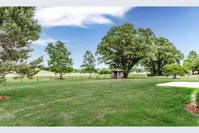 28720  Sunflower Ln, Racine, WI 53185 - Photo 20