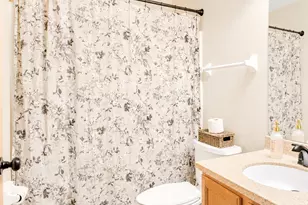 28720 Sunflower Ln, Racine, WI 53185 - Photo 8