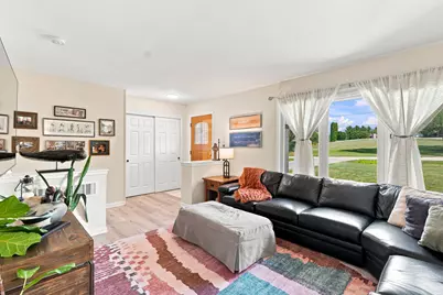 S58W29985  McFarlane Rd, Genesee, WI 53149 - Photo 4