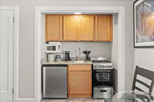 1028 E Juneau Ave, Milwaukee, WI 53202 - Photo 8