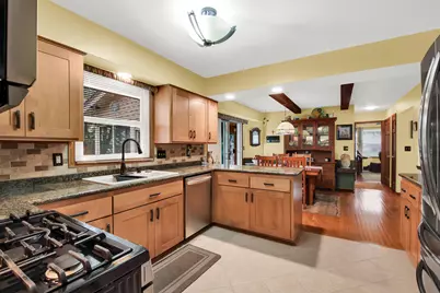 N22W22227  Meadowood Ct, Pewaukee, WI 53186 - Photo 18