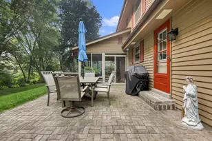 N22W22227 Meadowood Ct, Pewaukee, WI 53186 - Photo 34