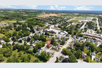 215 N 11th St, Oostburg, WI 53070 - Photo 24