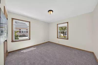 215 N 11th St, Oostburg, WI 53070 - Photo 6