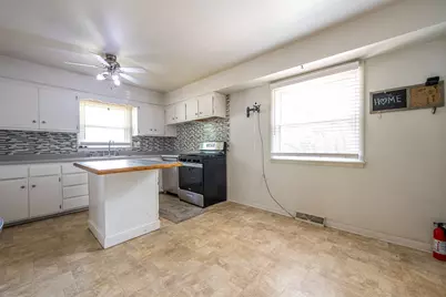 5221 W Rose St, Brown Deer, WI 53223 - Photo 4