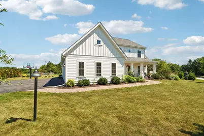N52W30598  Moraine Dr, Merton, WI 53029 - Photo 2