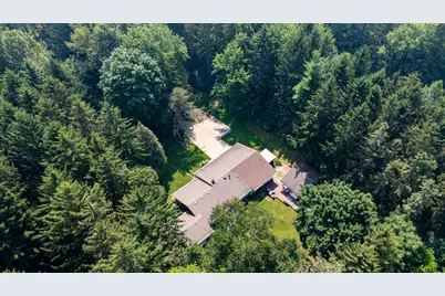 6775  Glacier Dr, Barton, WI 53090 - Photo 12