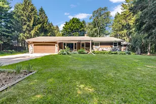 6775 Glacier Dr, Barton, WI 53090 - Photo 6