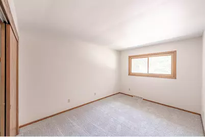 507  Maple St #B, Grafton, WI 53024 - Photo 16