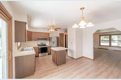 507  Maple St #B, Grafton, WI 53024 - Photo 8