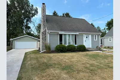 149 W Center Ave, Cedar Grove, WI 53013 - Photo 2