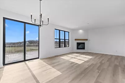 805  Viewpoint Ave, Waukesha, WI 53188 - Photo 6