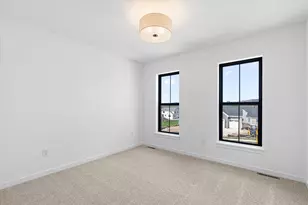 805 Viewpoint Ave, Waukesha, WI 53188 - Photo 24
