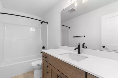 805  Viewpoint Ave, Waukesha, WI 53188 - Photo 28