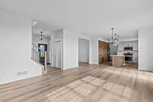 805 Viewpoint Ave, Waukesha, WI 53188 - Photo 8