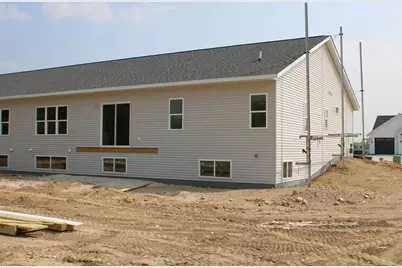 938  Drumlin Dr, Kewaskum, WI 53040 - Photo 2