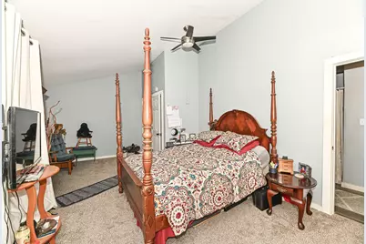 9028 N 70th St #5, Milwaukee, WI 53223 - Photo 14