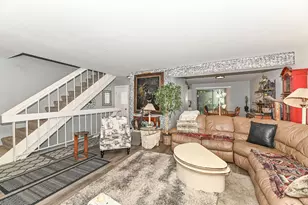 9028 N 70th St, Milwaukee, WI 53223 - Photo 6