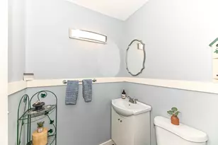 9028 N 70th St, Milwaukee, WI 53223 - Photo 12