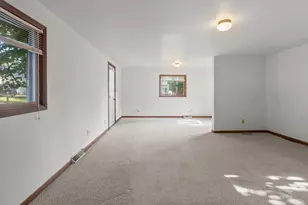 1605 Jackson Park Dr, Delavan, WI 53115 - Photo 8