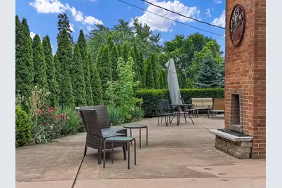 4450  Hearthside Dr, New Berlin, WI 53151 - Photo 42