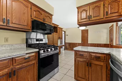 2905  Cody Ct, Waukesha, WI 53188 - Photo 32