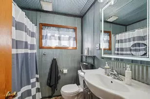 W272N2593 Apple Tree Ln, Pewaukee, WI 53072 - Photo 16