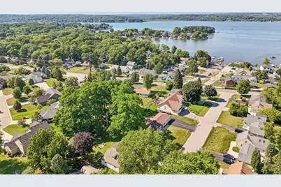 W272N2593  Apple Tree Ln, Pewaukee, WI 53072 - Photo 42