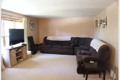 1018  31st St, Two Rivers, WI 54241 - Photo 2