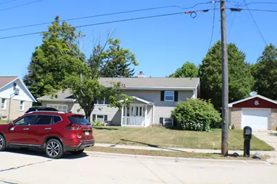 1018  31st St, Two Rivers, WI 54241 - Photo 36