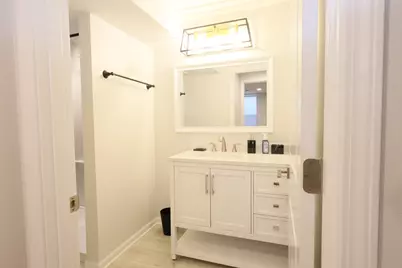 10325 W Sheridan Ave, Milwaukee, WI 53225 - Photo 14