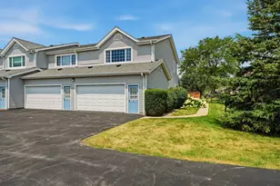 10050 W Whitnall Edge Dr, Franklin, WI 53132 - Photo 28