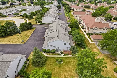 10050 W Whitnall Edge Dr #A, Franklin, WI 53132 - Photo 34