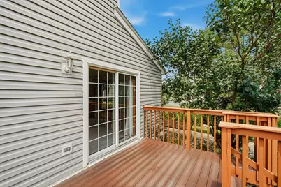 10050 W Whitnall Edge Dr #A, Franklin, WI 53132 - Photo 8