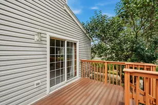 10050 W Whitnall Edge Dr, Franklin, WI 53132 - Photo 8