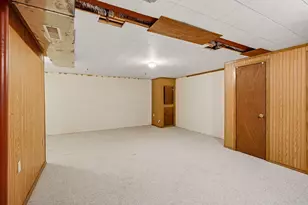 10050 W Whitnall Edge Dr, Franklin, WI 53132 - Photo 24