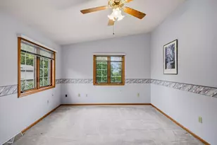 10050 W Whitnall Edge Dr, Franklin, WI 53132 - Photo 20