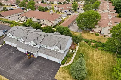 10050 W Whitnall Edge Dr #A, Franklin, WI 53132 - Photo 36