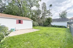 1723 27th St, Two Rivers, WI 54241 - Photo 6