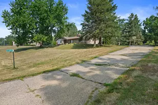 S76W31156 Century Dr, Mukwonago, WI 53149 - Photo 42