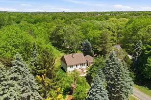 11810 W Howard Ave, Greenfield, WI 53228 - Photo 18