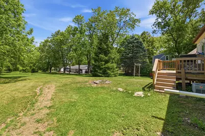 11810 W Howard Ave, Greenfield, WI 53228 - Photo 14