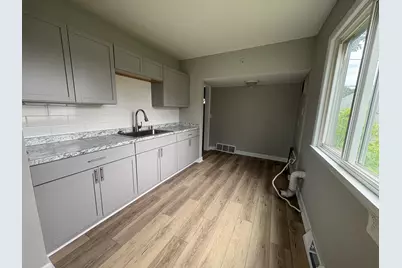 3618 E Martin Ave, Cudahy, WI 53110 - Photo 4