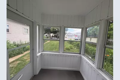 3618 E Martin Ave, Cudahy, WI 53110 - Photo 10